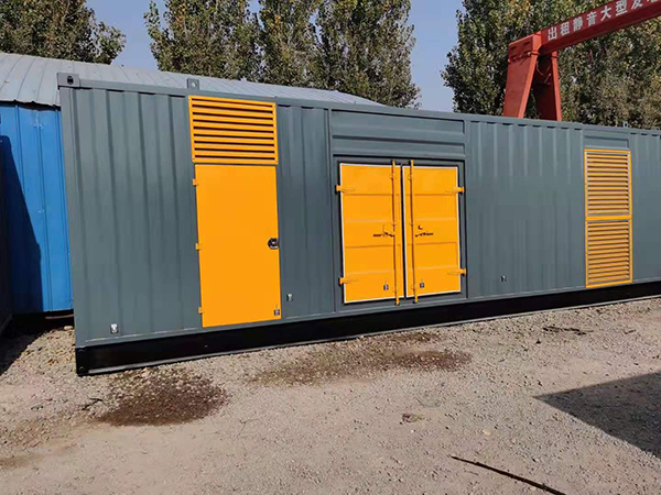 加查300kw 柴油发电机组用多大的空气开关？