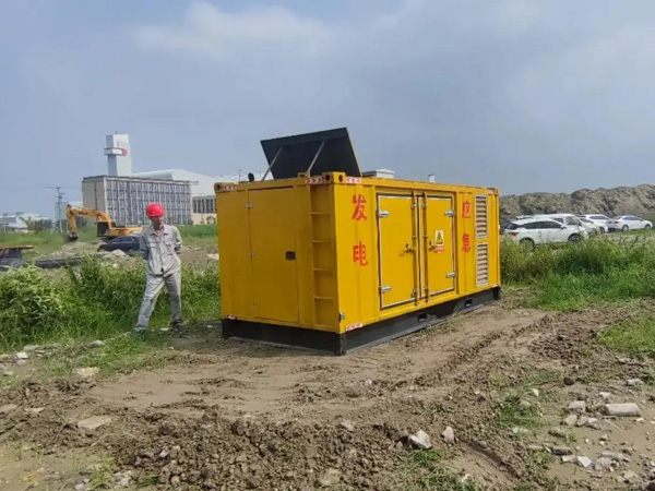 加查200KW柴油发电机机组每小时的油耗量受哪些因素影响?